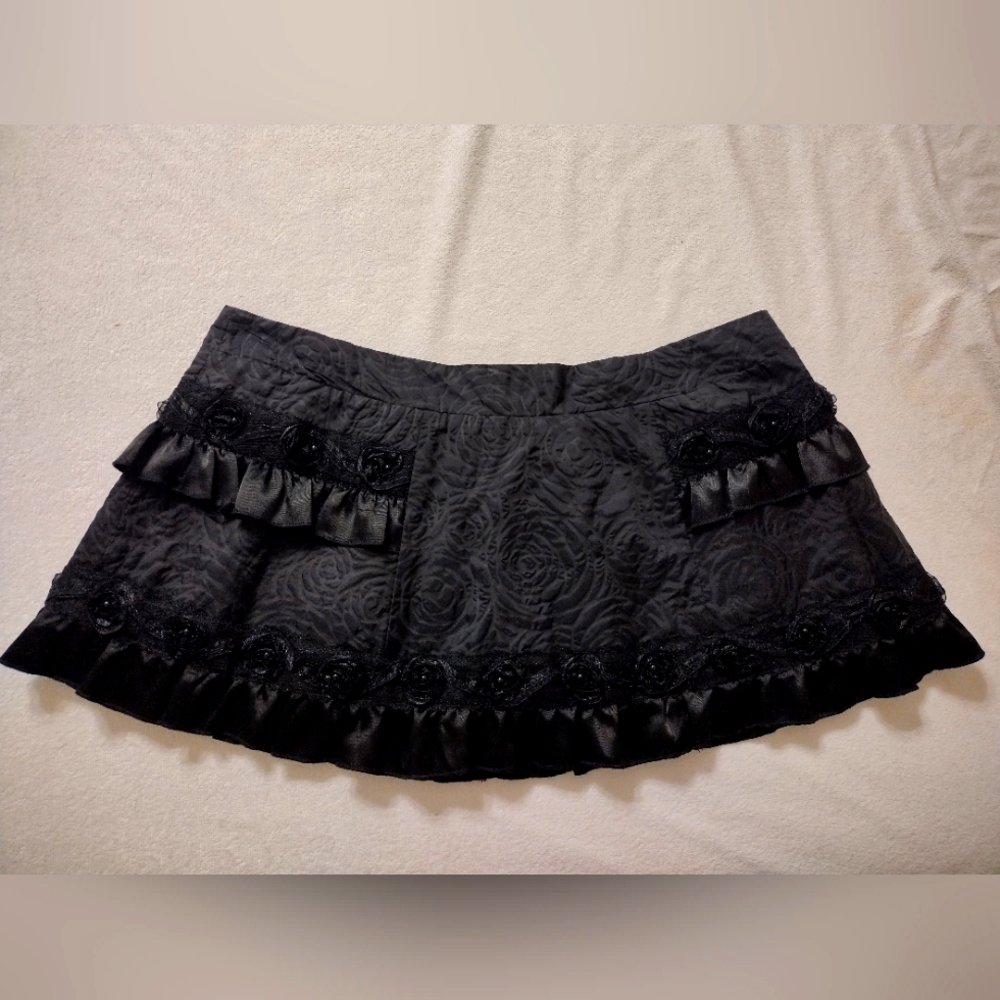 Rare Living Dead Souls Roses & Lace mini skirt